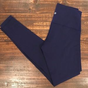 Lululemon Full on Luon tight.